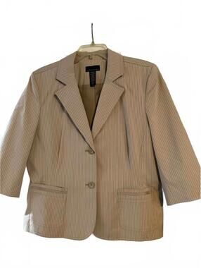 Attention Beige Pinstripe Blazer Jacket and Capris Size 18